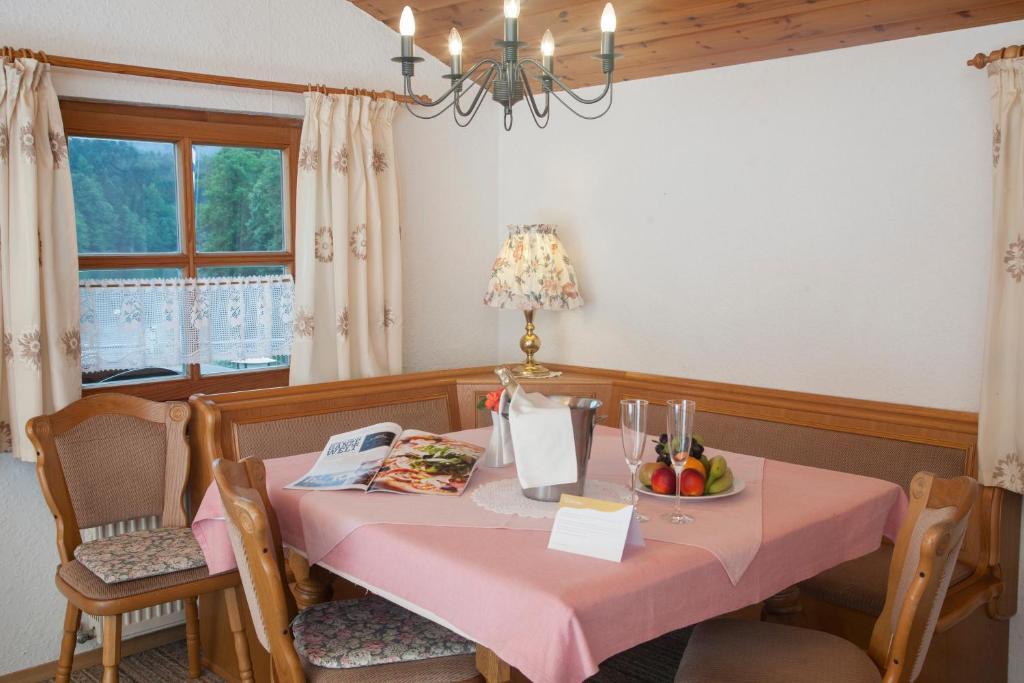 Hotel Der Seehof Hauzenberg Værelse billede